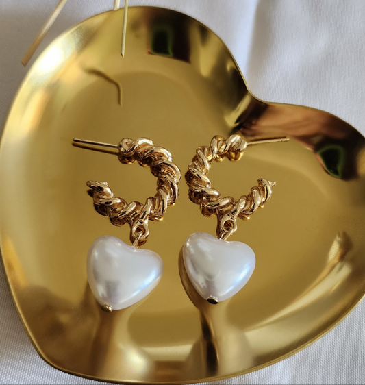 Heart Pearl / Gold Hoops